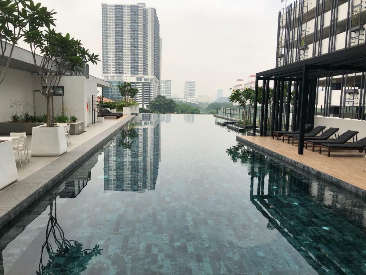 Vivo Suites By Subhome Kuala Lumpur Exterior photo