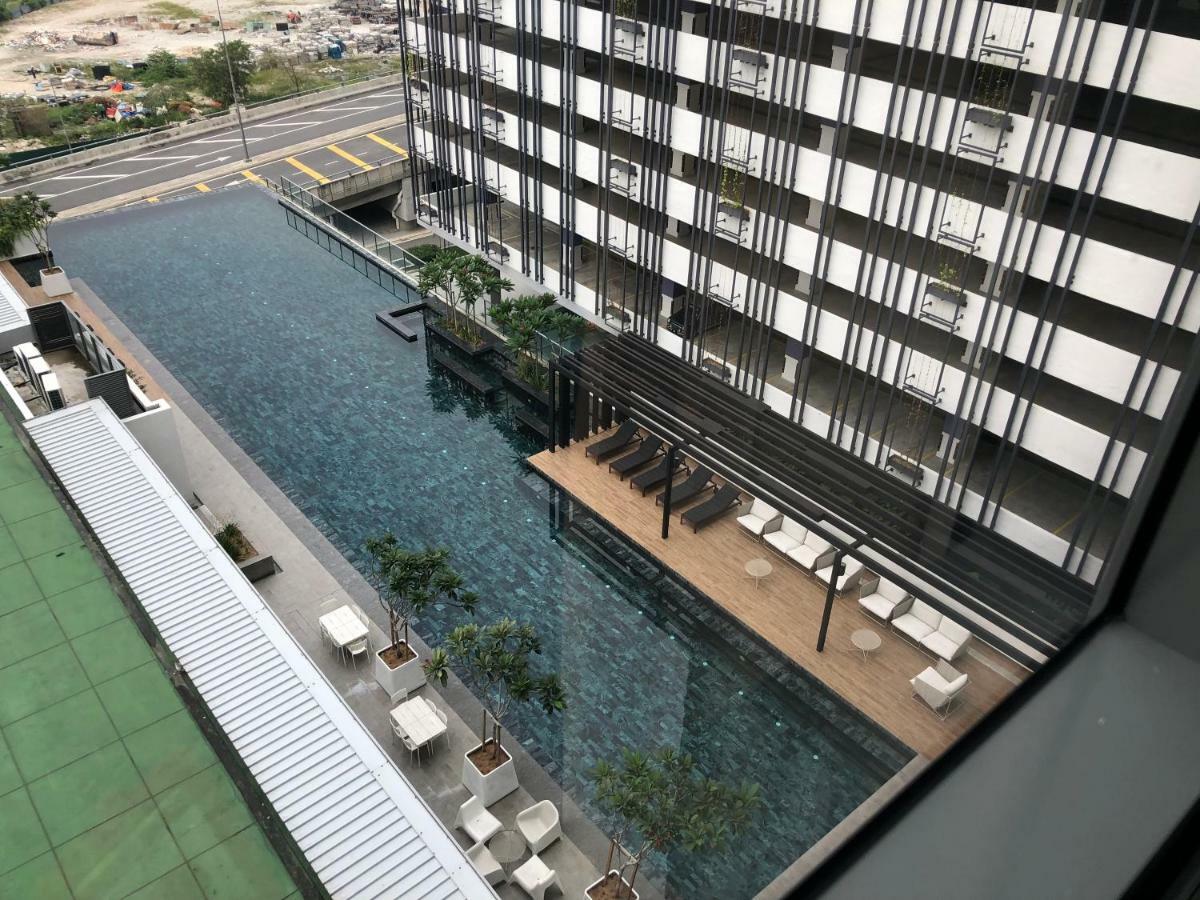 Vivo Suites By Subhome Kuala Lumpur Exterior photo